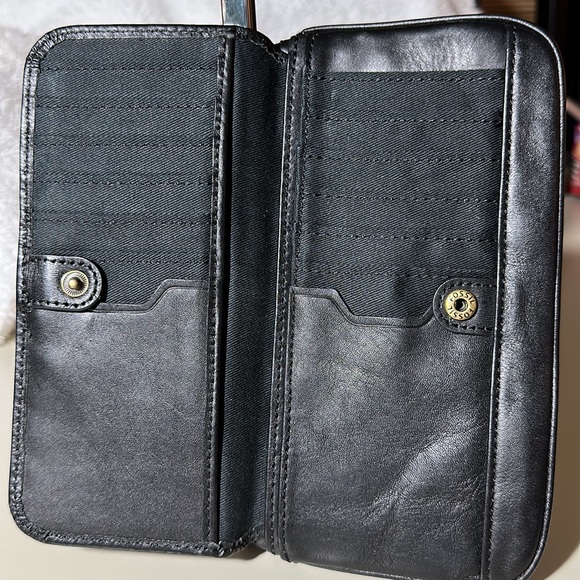 Fossil Bifold Wallet with Gold Tone Hardware - Picture 3 of 7